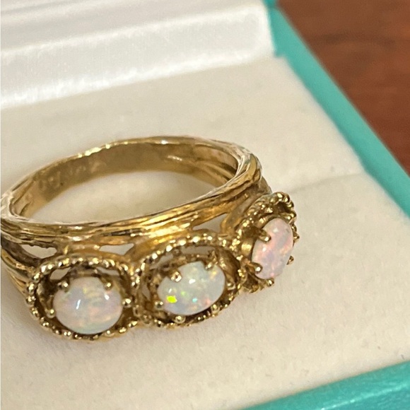 Vintage 14k gold opal ring size 6.75 - Picture 3 of 10